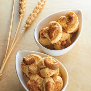 Mdm Ling Bakery Chinese New Year 2024 Nyonya Cashew Nut Cookies （娘惹腰果饼）