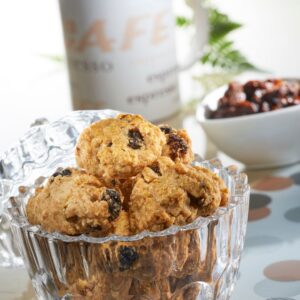 Wholemeal Raisin Cookies