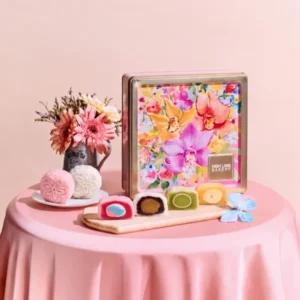 Orchid Reverie Tin (8pcs) (Snow Skin Mooncakes)